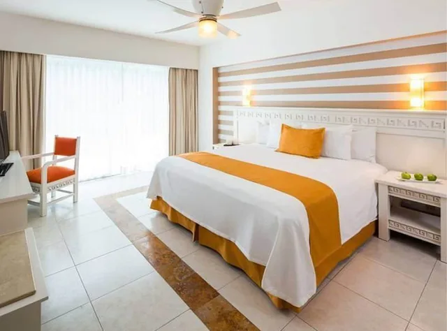 غرفة ديلوكس بإطلالة جزئية على البحر، Bluebay Grand Esmeralda All Inclusive 2/6
