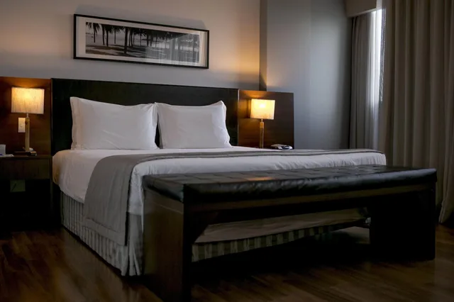 غرفة ديلوكس بسرير مزدوج، Golden Tulip Porto Vitoria 6/9
