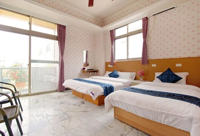 غرفة إليت ثلاثية بسريرين مزدوجين، Tau Tau Chu Hotel 2/2