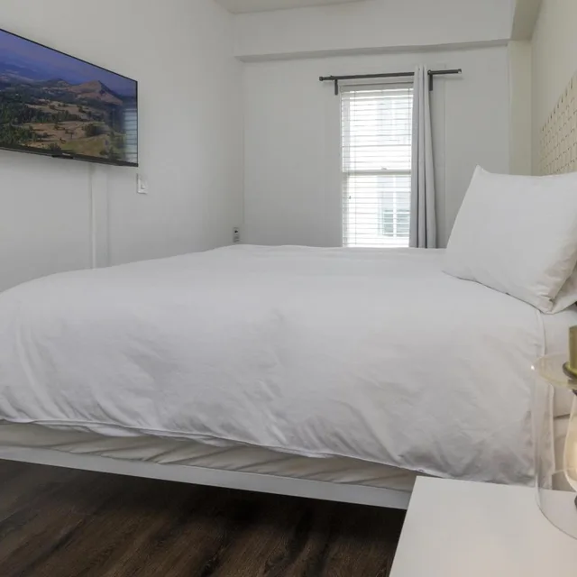 غرفة قياسية بسرير كوين، Edwardian Hotel 10/10