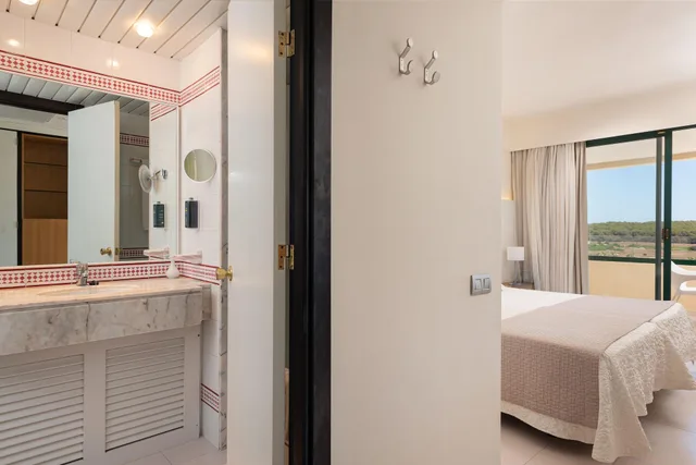 Room, Double Bed, Partial Sea View, Side Sea View, Balcony، Hipotels Marfil Playa 2/2