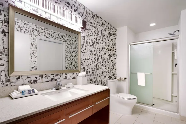 جناح استوديو بسريرين كوين لذوي الإعاقة، Home2 Suites By Hilton Houston/Katy 2/3