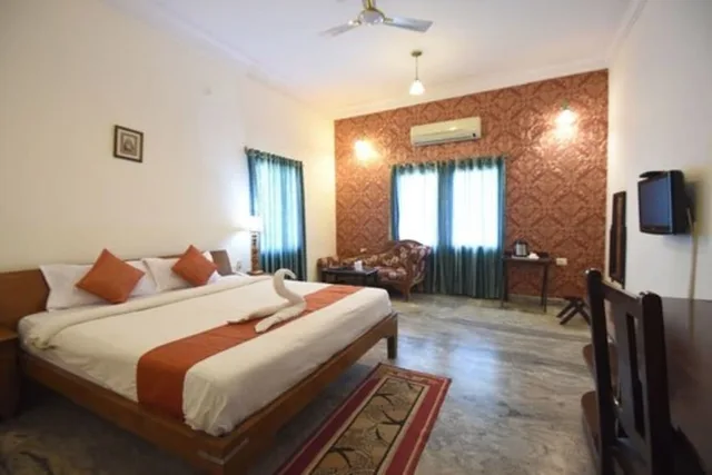 غرفة سوبيريور، Hotel Satyam Palace 1/7