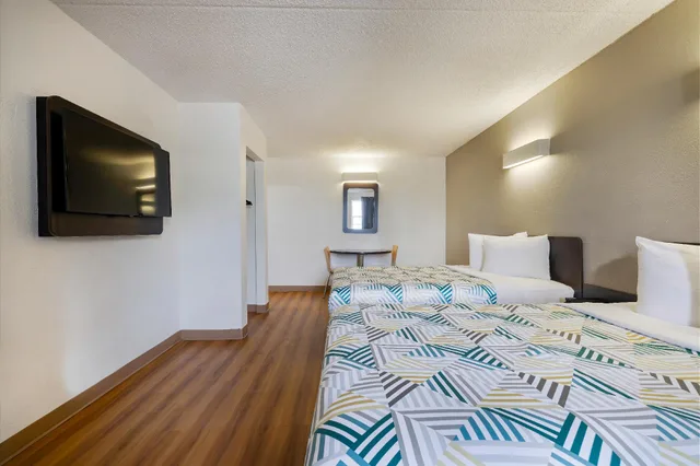 غرفة بسريرين مزدوجين، Motel6 Beaumont, TX 1/1