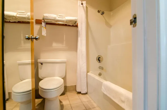 Cottage, Suite, King Bed، Cottage Grove Inn 3/4