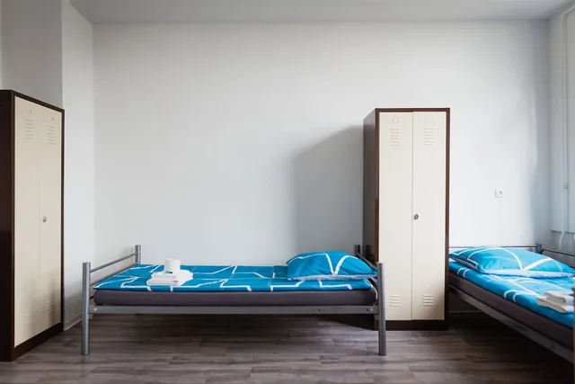 سكن مشترك مختلط بأربعة أسرّة بمطبخ، NEOHOSTEL BERLIN 1/2