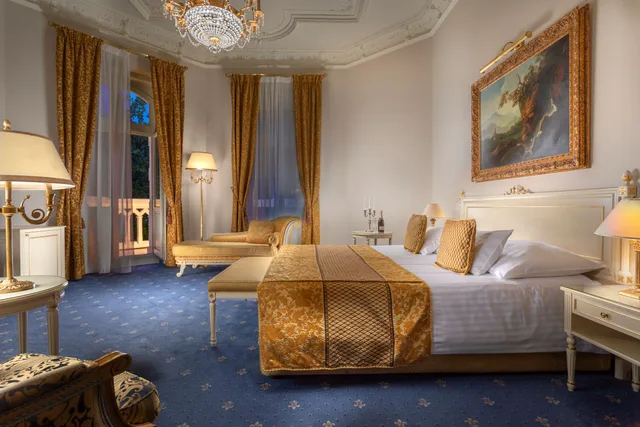 جناح رئاسي، Savoy Westend Hotel 1/2
