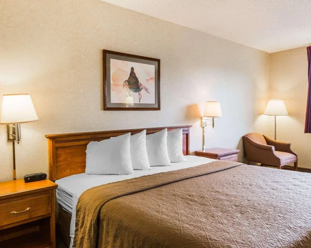 غرفة بسرير كينج، Quality Inn & Suites Montrose - Black Canyon Area 3/3