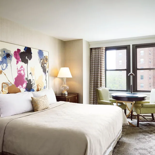 Room, King Bed, Plaza View، The Raphael Hotel Autograph Collection 1/6
