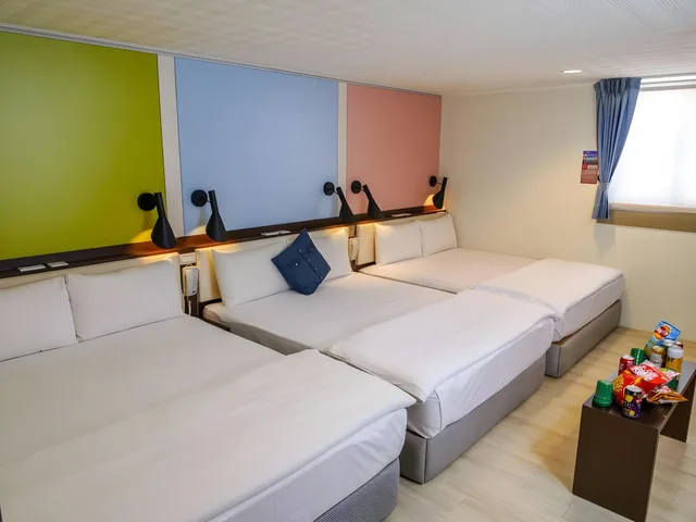 Family, Multiple Beds, Corner، MF Hotel Penghu 1/1