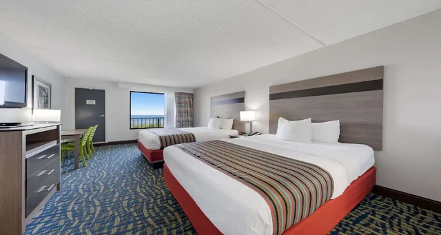Standard, 2 Queen Beds, Ocean Front, Balcony، Best Western Plus Chesapeake Bay - Norfolk 4/9
