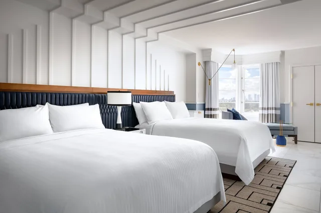 Tower, Premium, 2 Queen Beds, Ocean View، Cadillac Hotel & Beach Club, Autograph Collection 1/8