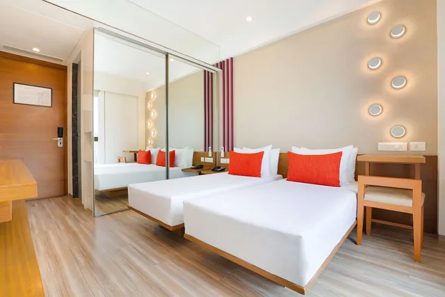 Deluxe, Twin Beds, Lemon Tree Hotel, Kalina, Mumbai 1/6