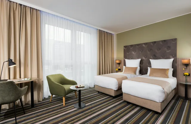 غرفة كومفورت بسريرين منفصلين، Leonardo Hotel Offenbach Frankfurt 1/4