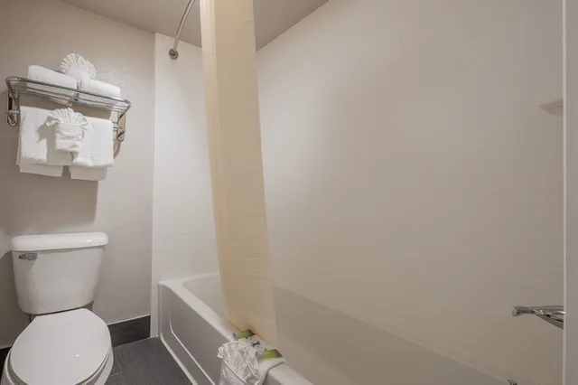 غرفة بسريرين كوين لذوي الإعاقة، Stratford House Inns - Edmond 2/2