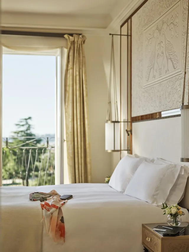 Prestige, King Bed, Balcony, Eden Rome 2/3