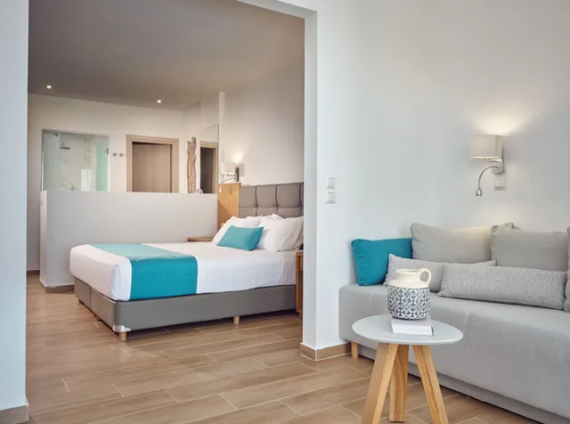 Suite, King Bed, Sea Side, 2 Sofa, Private Pool، Cavo Orient Beach Hotel 2/3