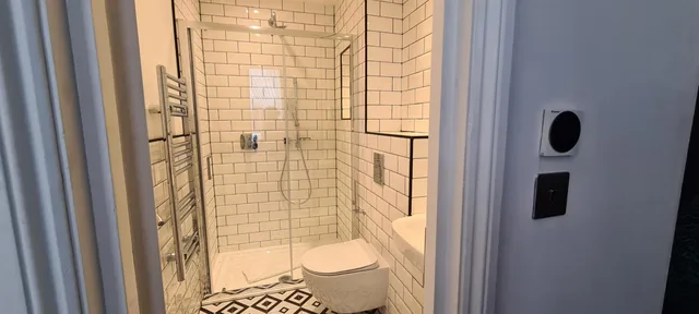 غرفة سوبيريور مفردة، Commodore Hotel London 18/18