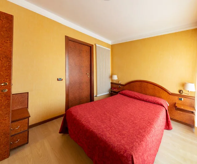 غرفة قياسية بسرير مزدوج، Hotel Corallo 3/5