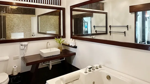 2 Bedrooms, Villa, 1 Double and 2 Queen Beds, Garden View, Ocean 101 Beach Resort 6/10