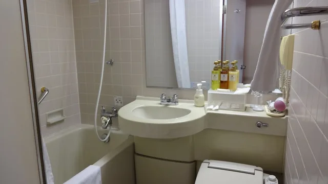 غرفة ديلوكس بسرير كوين بإطلالة على المدينة للمدخنين، Breezbay Hotel Resort And Spa 2/2
