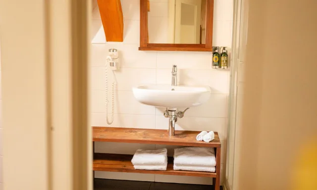 Superior, Double or Twin Bed, Hotel Golden Key Prague 8/8