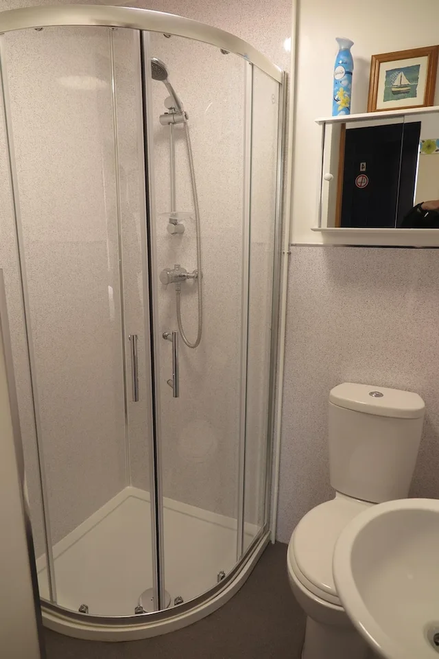 Room, Double or Twin Bed, Sea View, Boaters Guesthouse 7/7