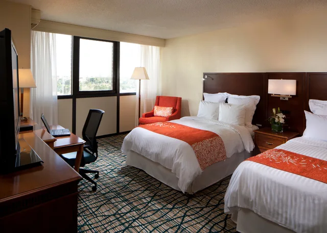 Room, Double Bed, Marriott Miami Airport 5/5