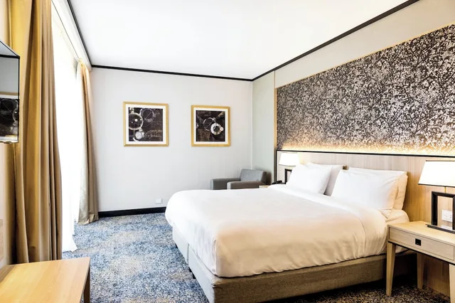 غرفة بريميوم بسرير كينج في طابق مرتفع، Holiday Inn Rosario 1/5