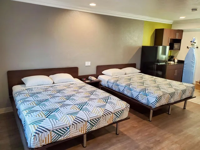 Room, Quadruple, Accessible, Studio6 National City, CA - Naval Base San Diego 2/7