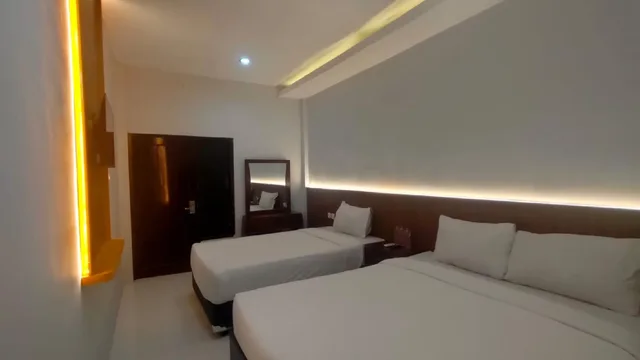 غرفة ديلوكس ثلاثية، Bwalk Hotel Malang 1/1