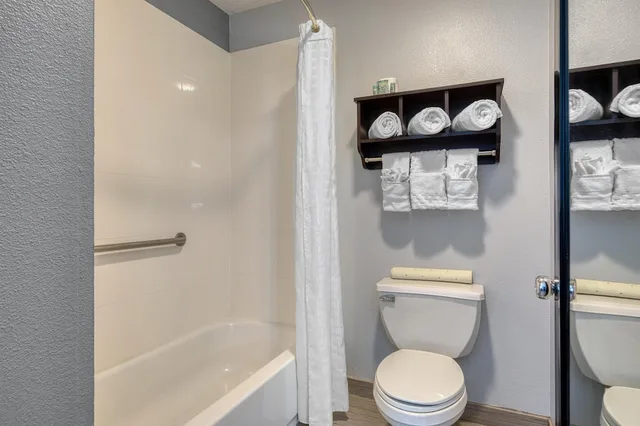 غرفة قياسية بسريرين كوين، Best Western Lake Conroe Inn 5/5