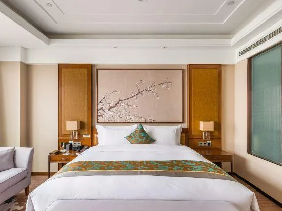 غرفة تنفيذية بسرير كينج، Howard Johnson Xiangyu Plaza Linyi 1/1