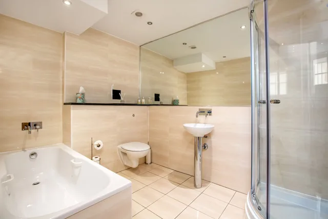 شقة بسريرين مزدوجين بـ3 غرف نوم، Blythswood Square Apartments 4/4