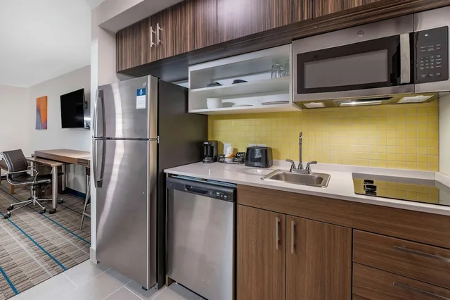 Suite, 2 Queen Beds, Sofa, MainStay Suites Georgetown Lexington North 5/6