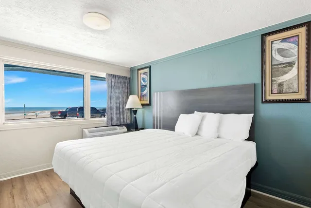 غرفة قياسية بسرير كينج، Econo Lodge Galveston Seawall, TX 2/10