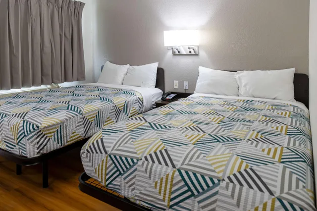 غرفة بسريرين مزدوجين، Motel6 Lufkin, TX 2/2