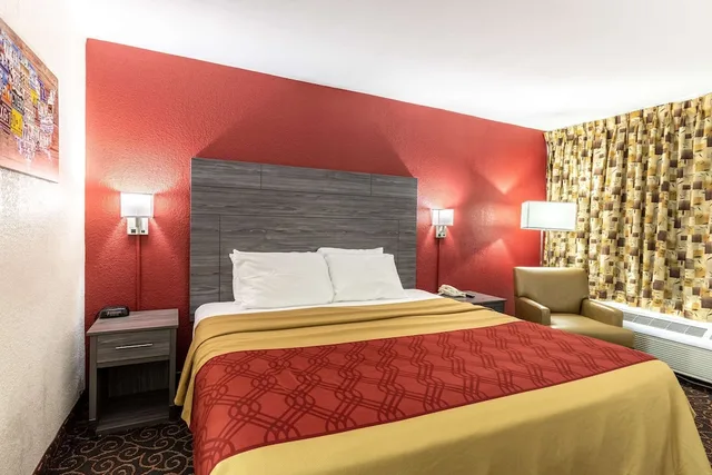 غرفة قياسية بسرير كينج، Econo Lodge Thomasville 6/10