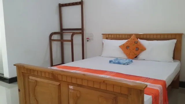 غرفة ديلوكس بسرير كوين بإطلالة على الحديقة للمدخنين، Rich Resort & Restaurant 1/5
