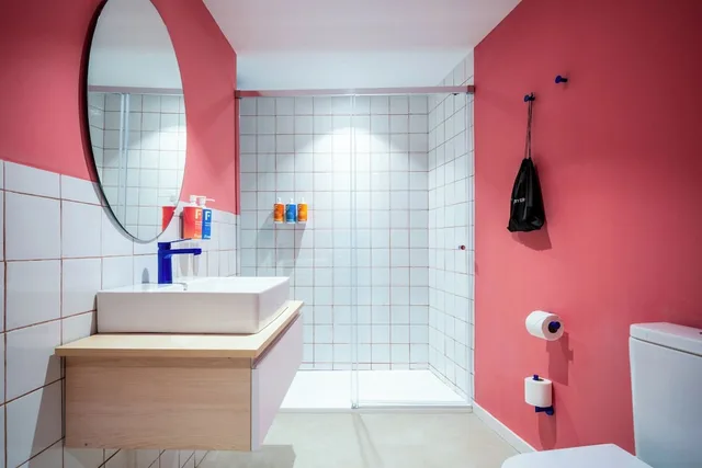 استوديو بسرير كوين بإطلالة على المسبح مع أريكة، Coral Star Apartments 8/8