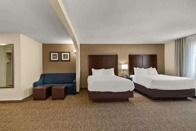 Efficiency, Suite, 2 Queen Beds، Comfort Inn and Suites Atoka 2/3