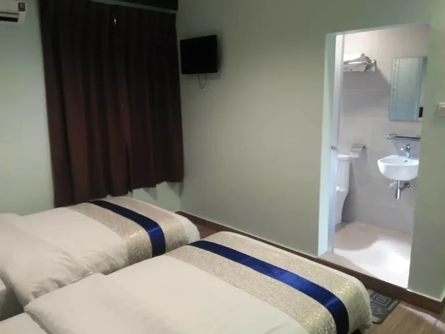 Deluxe, Twin Beds, Summer Hotel 3/4