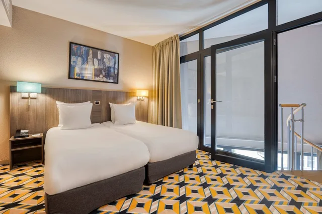 Mezzanine, Duplex, Family, King and Twin Beds، Hotel Alma Grand Place 4/9