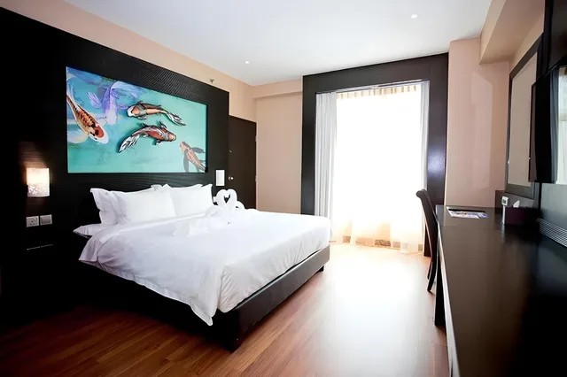 غرفة ديلوكس بسرير كينج بإطلالة على المدينة، Vouk Hotel Suites 2/2