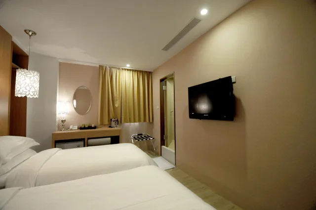 Twin Room, The Riverside Hotel Hengchun 3/6