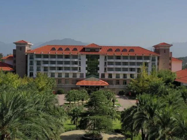 Merryland Resort Guilin، Guilin 6/41