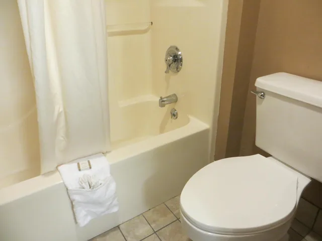 Suite, King Bed, Baymont by Wyndham Paducah 1/1