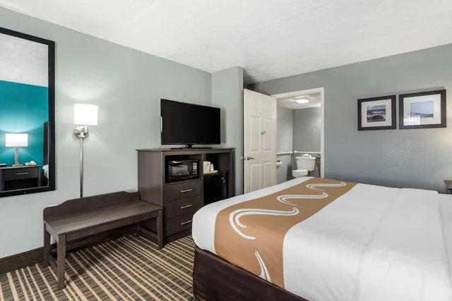Room, King Bed, Accessible, Quality Inn Bradenton North I-75 1/8
