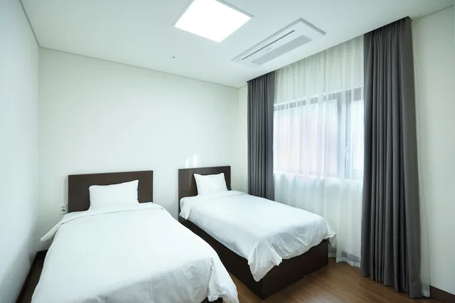 Duplex, Suite, Villa, 2 Double and Twin Beds، Hotel Around Pyeongchang 2/4