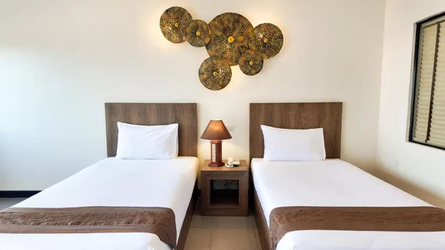 Superior, Twin Beds, YouDee Hotel Patong 2/7